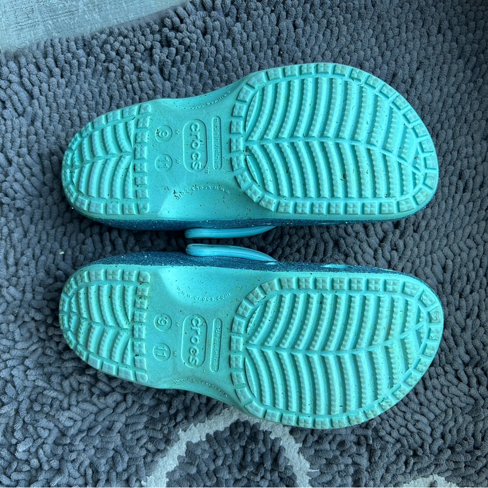 Arrendelle aqua glitter Mickey Crocs - Picture 2 of 3